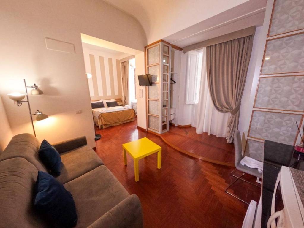 negozio in vendita a Roma in zona Campo Marzio