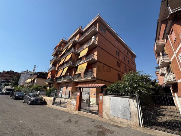 appartamento in vendita a Roma in zona Fidene