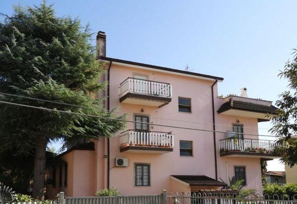 appartamento in vendita a Roma in zona Finocchio