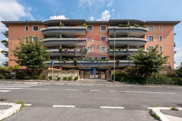 appartamento in vendita a Roma in zona Sette Bagni