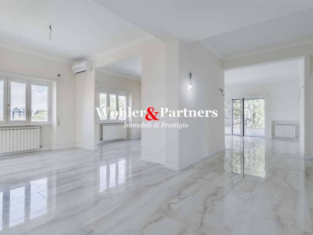 appartamento in vendita a Roma in zona Tor di Quinto