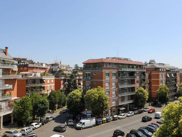 appartamento in vendita a Roma in zona Della Vittoria