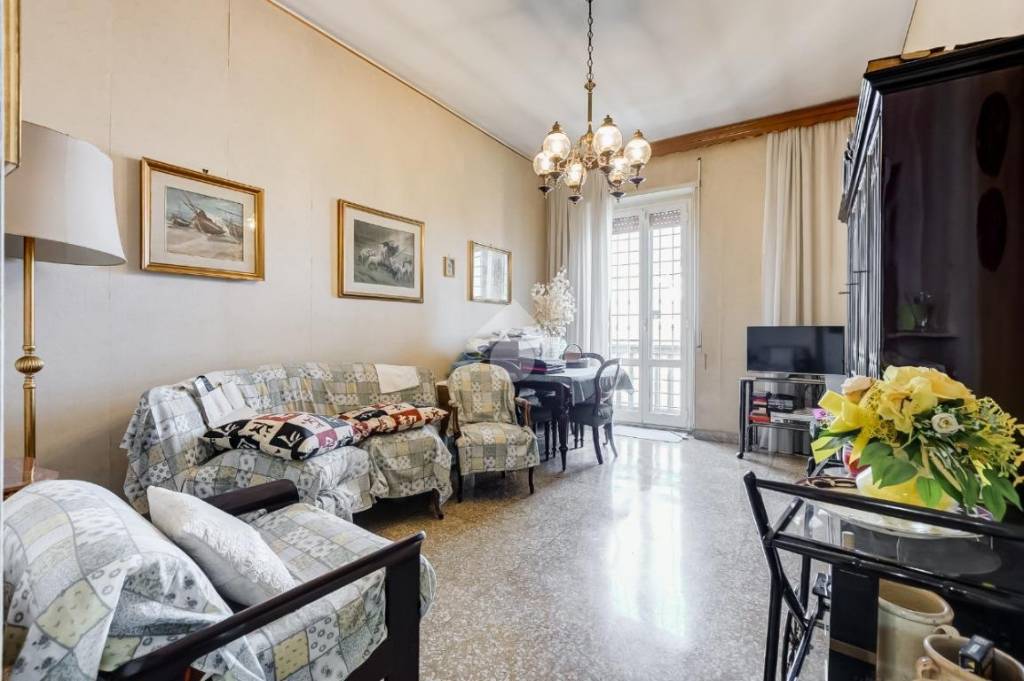 appartamento in vendita a Roma in zona Appio Latino