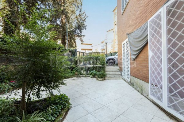 appartamento in vendita a Roma in zona Tor di Quinto
