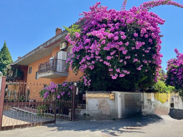 appartamento in vendita a Roma in zona Tomba di Nerone