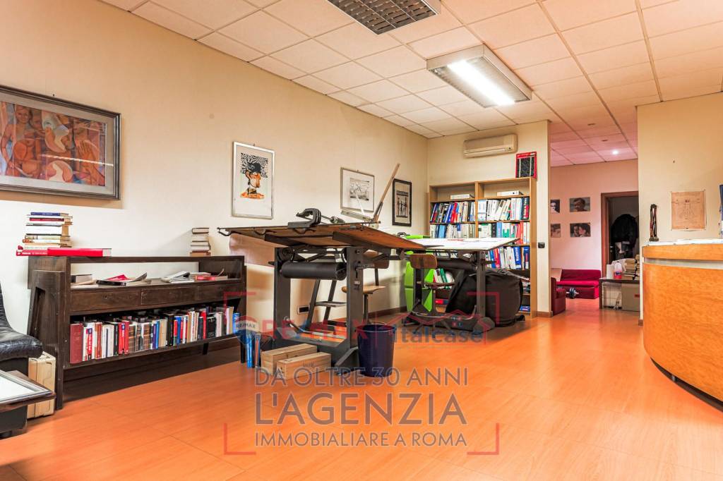 appartamento in vendita a Roma in zona Primavalle