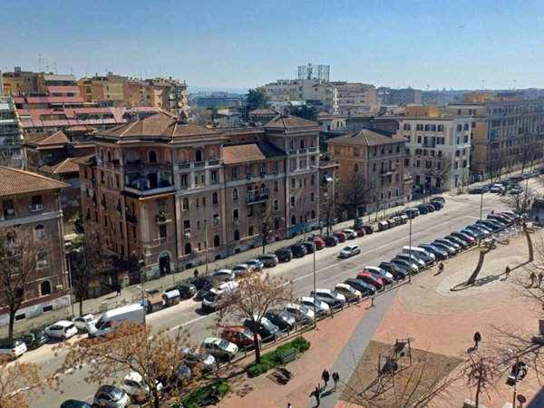 appartamento in vendita a Roma in zona Portuense