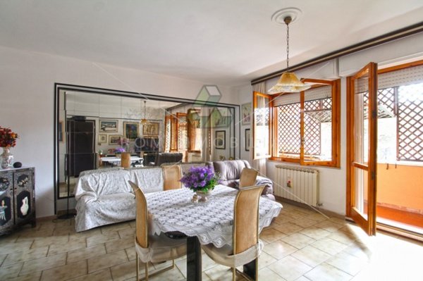 appartamento in vendita a Roma in zona Ardeatino