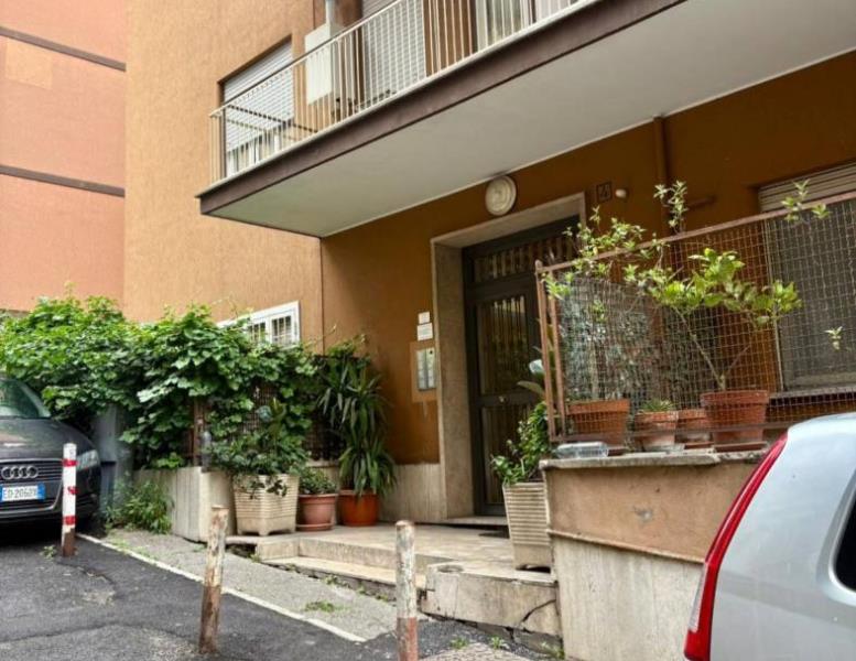appartamento in vendita a Roma in zona Gianicolense