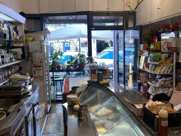 negozio in vendita a Roma in zona Trieste