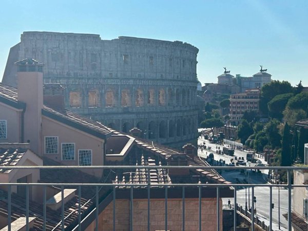 appartamento in vendita a Roma in zona Celio