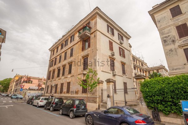 appartamento in vendita a Roma in zona Testaccio