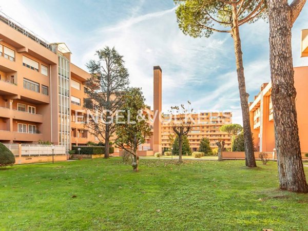 appartamento in vendita a Roma in zona Ardeatino