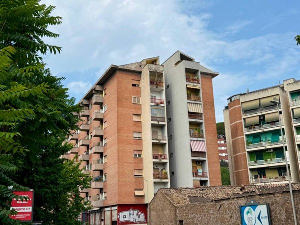 appartamento in vendita a Roma in zona Portuense