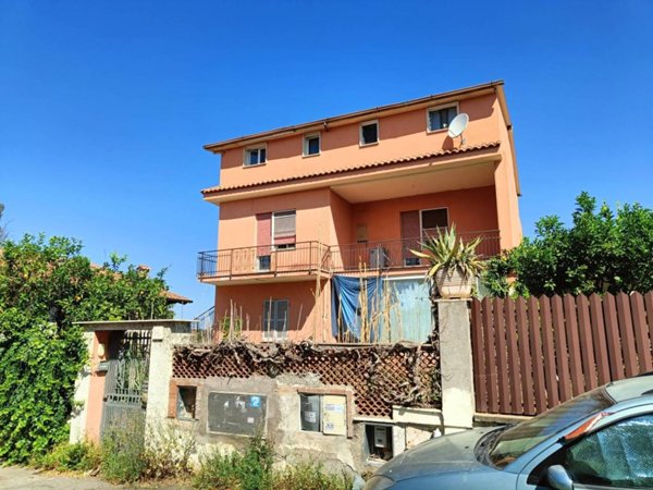 appartamento in vendita a Roma in zona Dragona/Bagnoletto