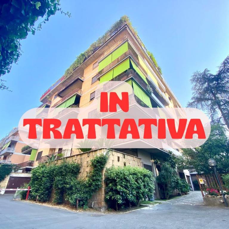 appartamento in vendita a Roma in zona Ardeatino