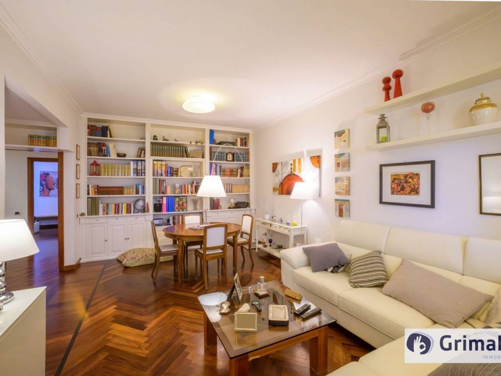 appartamento in vendita a Roma in zona Ardeatino