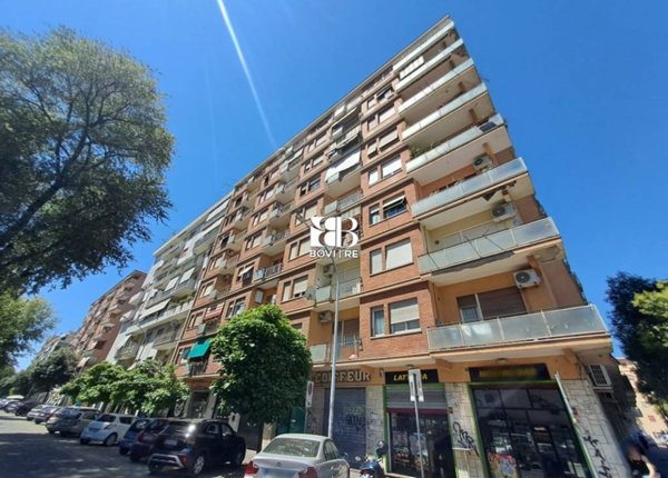 appartamento in vendita a Roma in zona Prenestino-Labicano