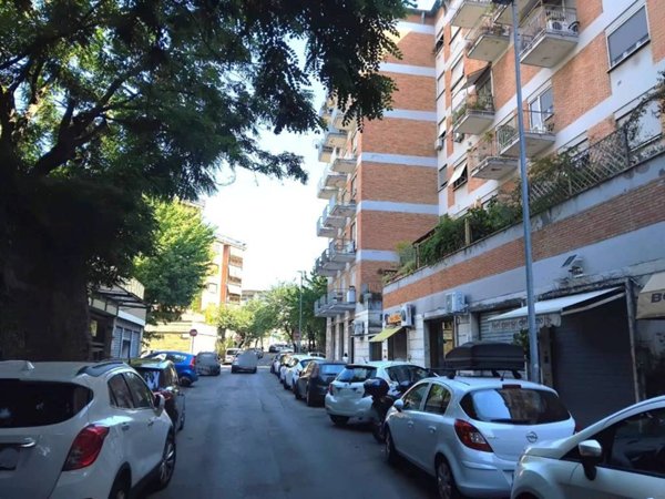 appartamento in vendita a Roma in zona Portuense