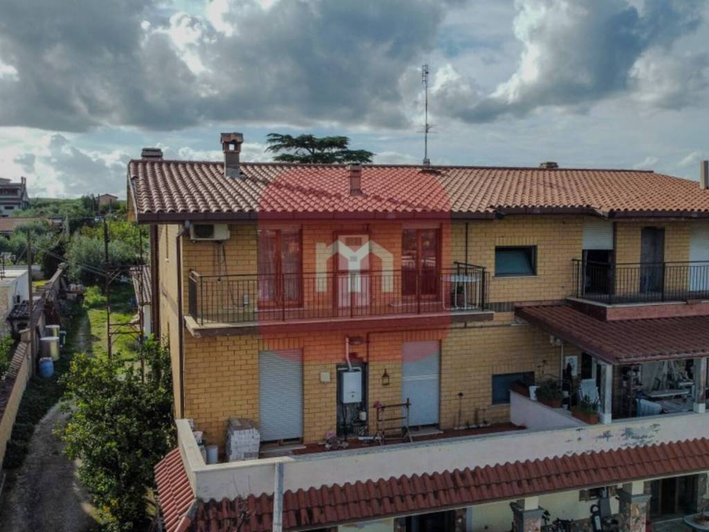appartamento in vendita a Roma in zona Finocchio