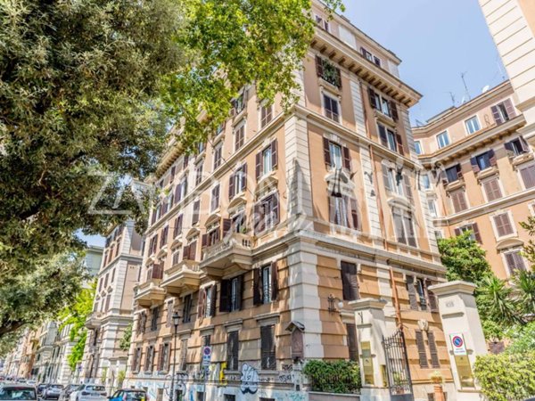 appartamento in vendita a Roma in zona Esquilino