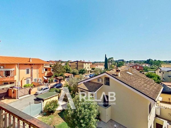 appartamento in vendita a Roma in zona Dragona/Bagnoletto