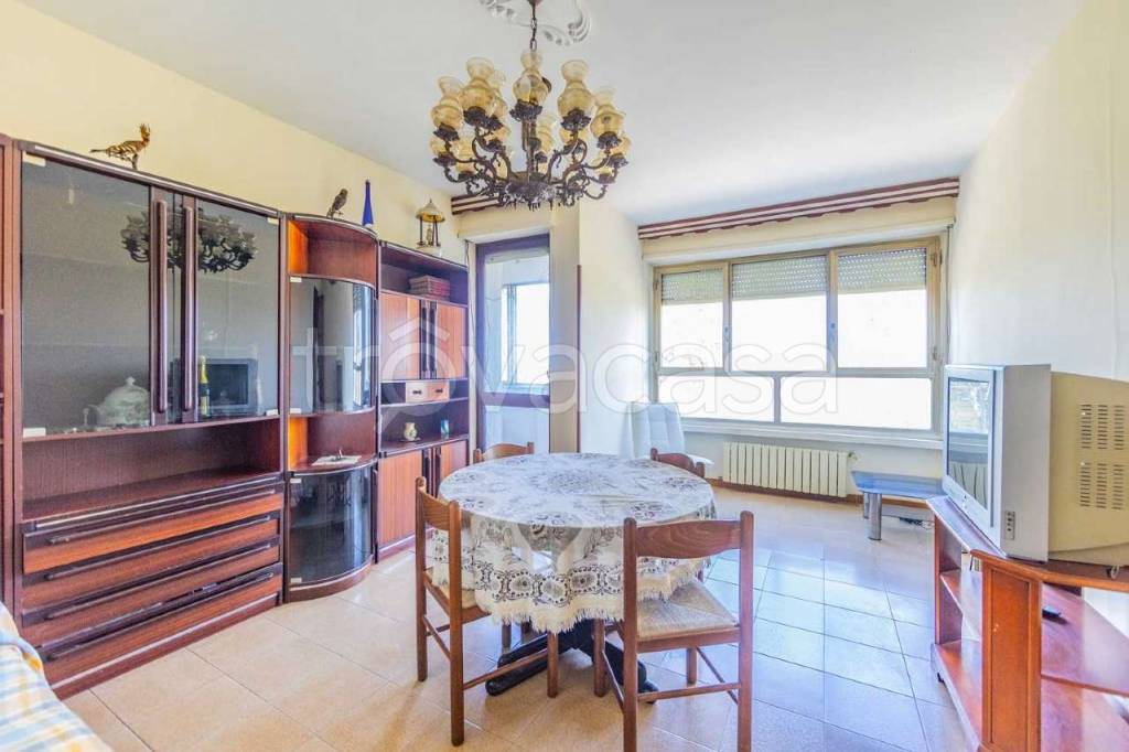 appartamento in vendita a Roma in zona Spinaceto