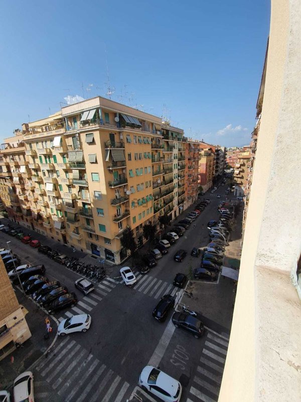appartamento in vendita a Roma in zona Tuscolano