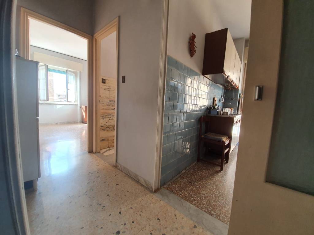 appartamento in vendita a Roma in zona Tuscolano