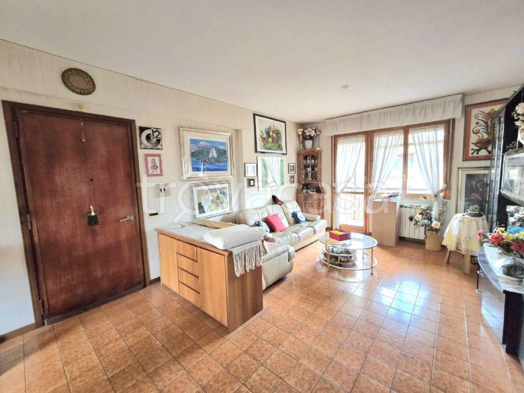 appartamento in vendita a Roma in zona Ponte Mammolo
