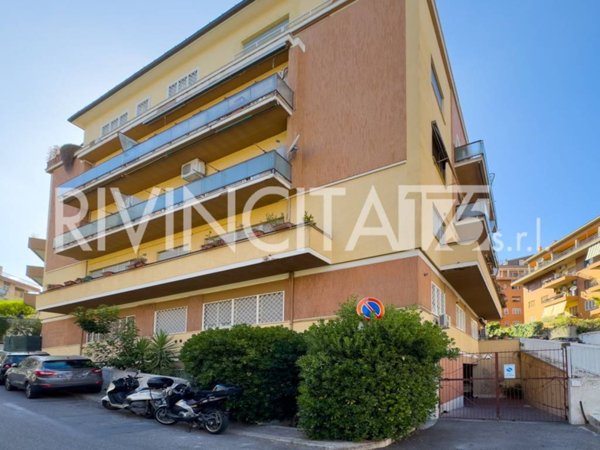 appartamento in vendita a Roma in zona Aurelio