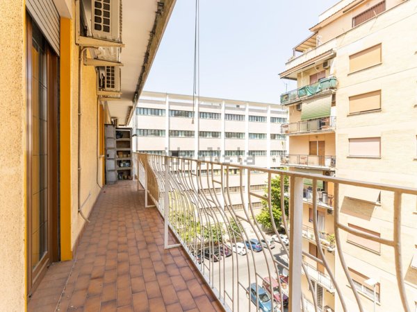 appartamento in vendita a Roma in zona Prenestino-Labicano