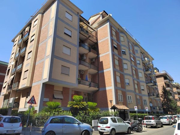 appartamento in vendita a Roma in zona Collatino