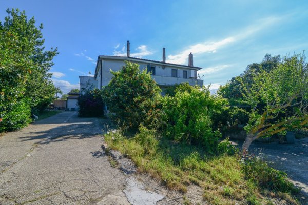 casa indipendente in vendita a Roma in zona Castel di Guido