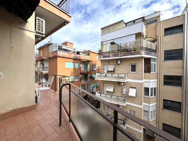 appartamento in vendita a Roma in zona Gianicolense
