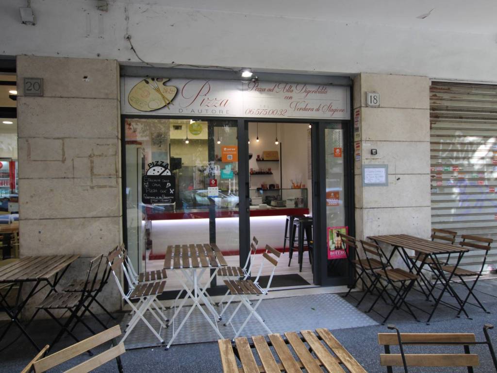 appartamento in vendita a Roma in zona Ostiense