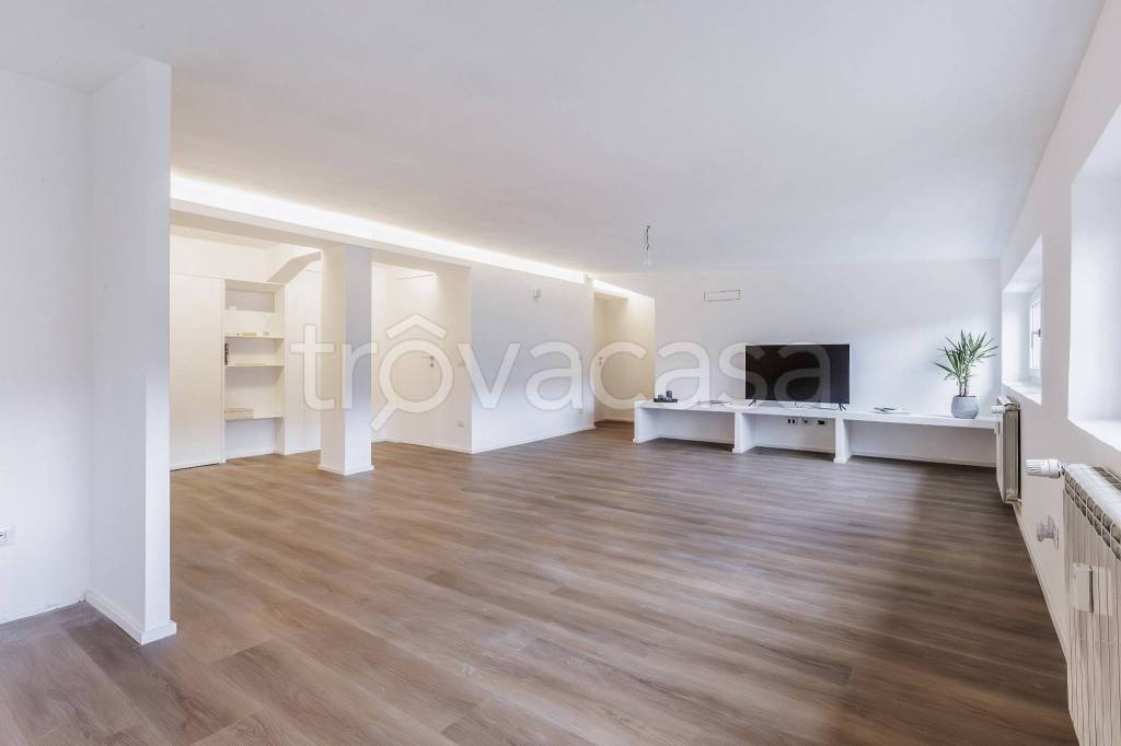 appartamento in vendita a Roma in zona Torrino