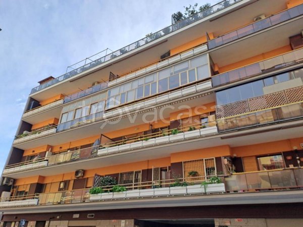 appartamento in vendita a Roma in zona Ostia