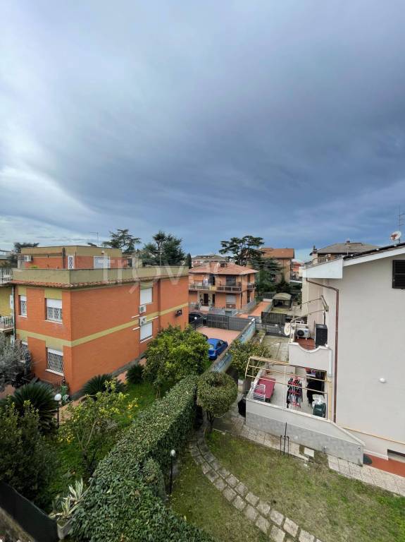 appartamento in vendita a Roma in zona Casal Morena