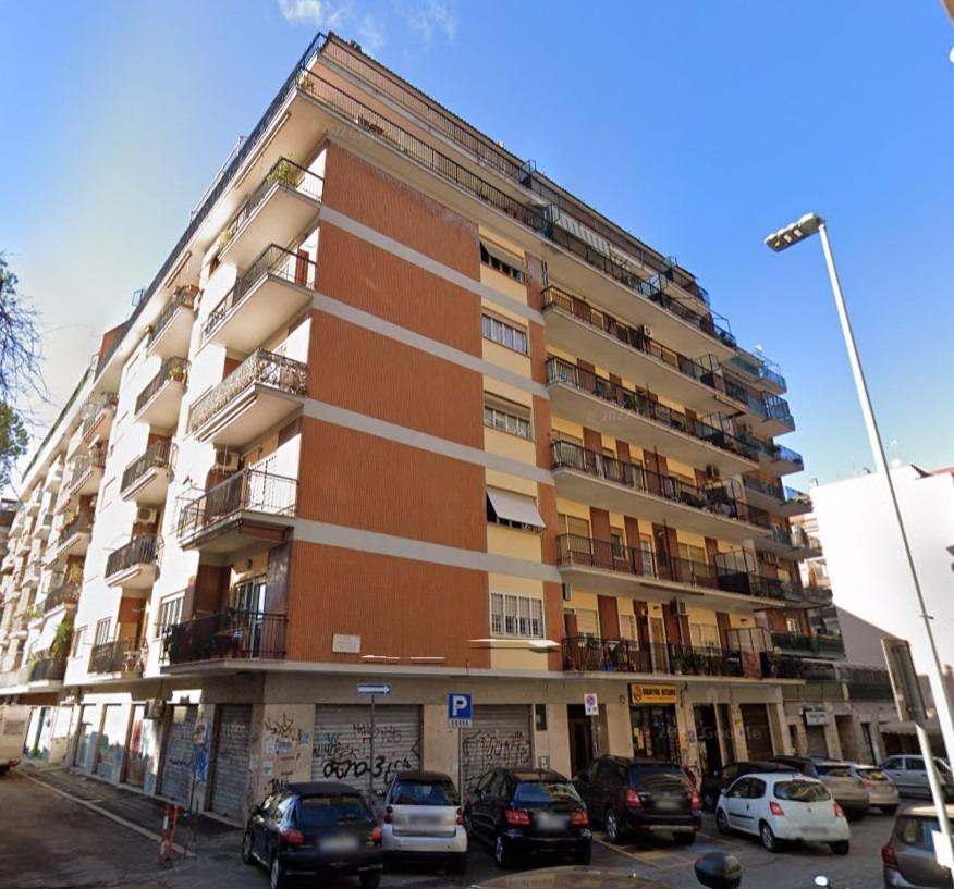 appartamento in vendita a Roma in zona Prenestino-Labicano
