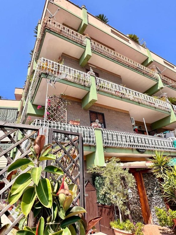 appartamento in vendita a Roma in zona Alessandrino