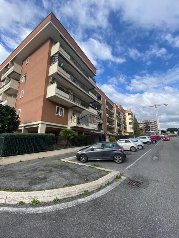 appartamento in vendita a Roma in zona Ponte di Nona