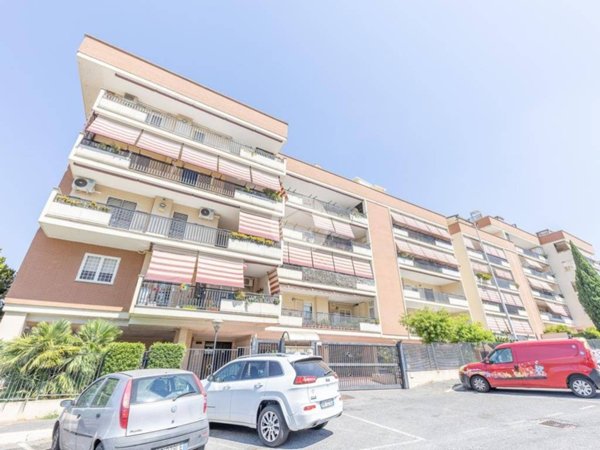 appartamento in vendita a Roma in zona Ponte di Nona