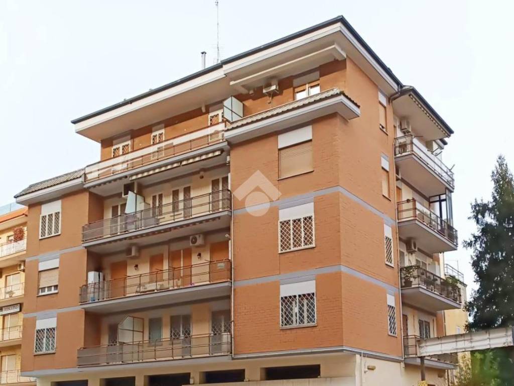 appartamento in vendita a Roma in zona Collatino