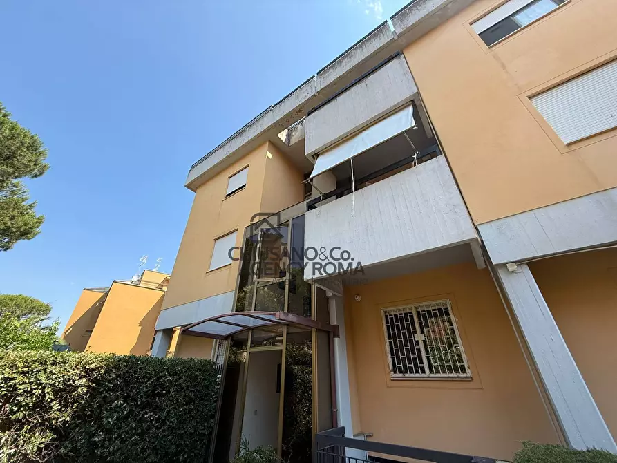 appartamento in vendita a Roma in zona Casal Morena