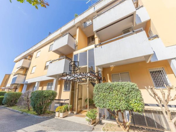 appartamento in vendita a Roma in zona Casal Morena