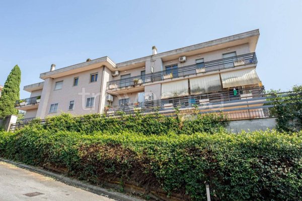 appartamento in vendita a Roma in zona Tor di Quinto