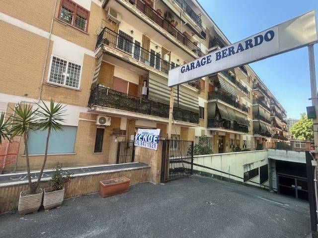 appartamento in vendita a Roma in zona Portuense