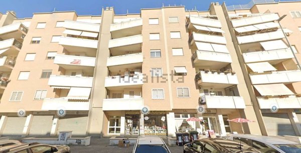 appartamento in vendita a Roma in zona Ponte di Nona