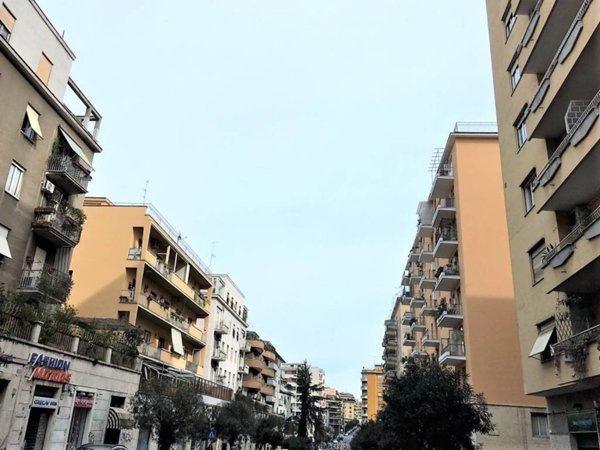 negozio in vendita a Roma in zona Trieste